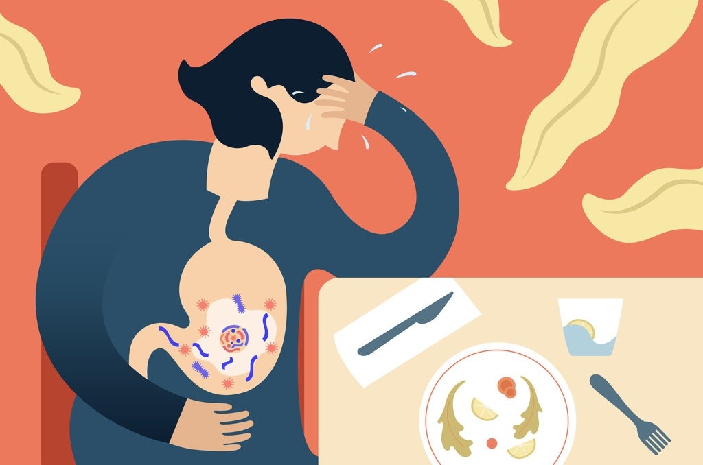 Bị ngộ độc thực phẩm, làm gì đầu tiên?