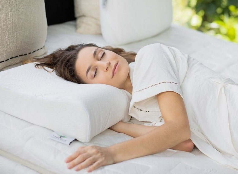 Nên lựa chọn gối cao hay thấp để bảo vệ sức khoẻ